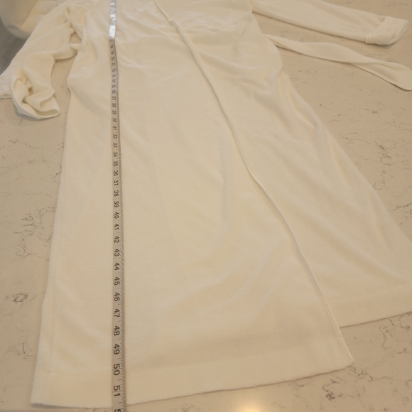 ๐ La Perla Joelle crisp white terrycloth long robe size Medium ๐ - Picture 5 of 11